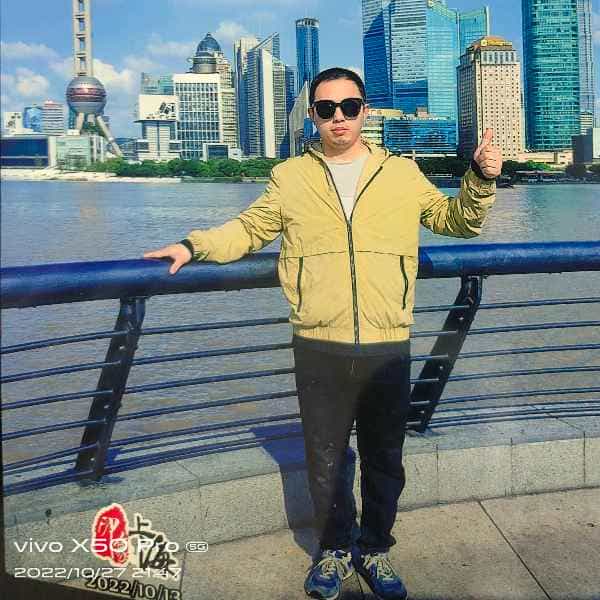 34岁岁江苏单身帅哥 - 烟台吉缘网