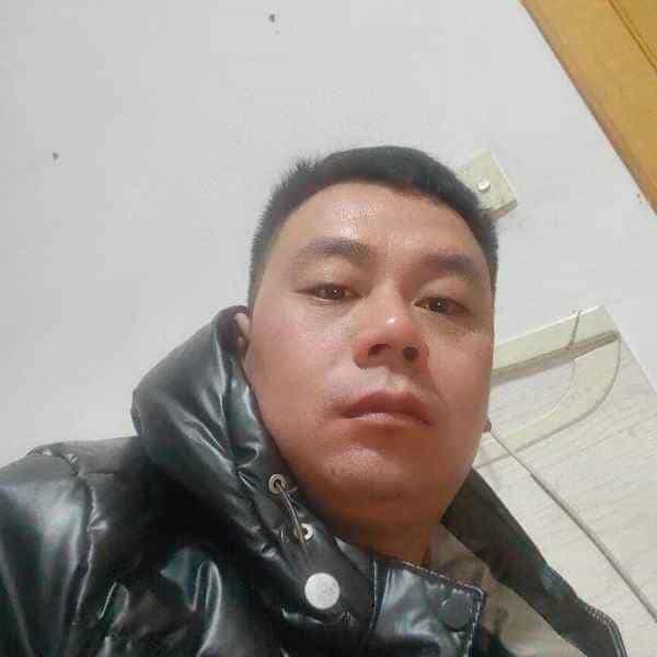 35岁岁河北单身帅哥 - 烟台吉缘网