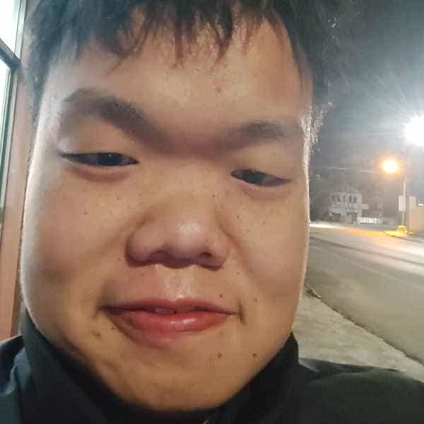 26岁岁江苏单身帅哥 - 烟台吉缘网