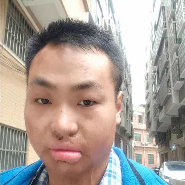 33岁岁湖北单身帅哥 - 烟台吉缘网