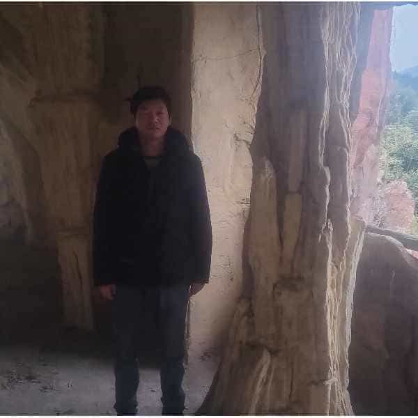 36岁岁湖北单身帅哥 - 烟台吉缘网