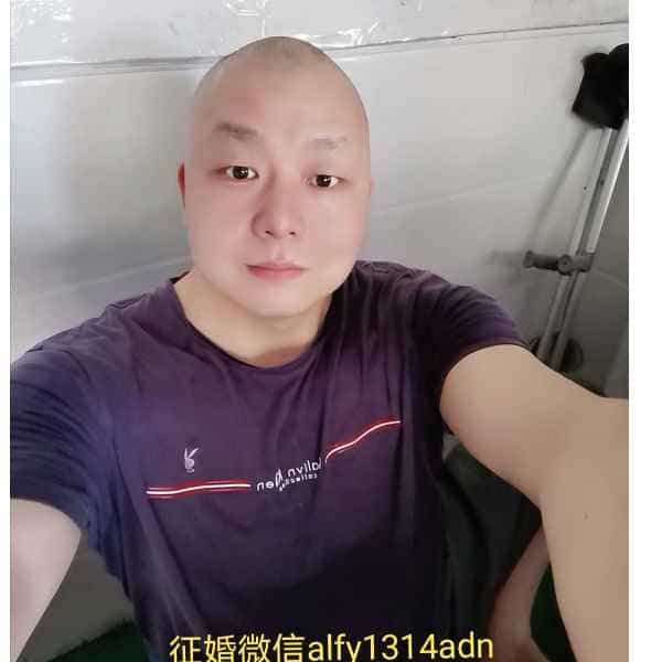 45岁岁湖南单身帅哥 - 烟台吉缘网