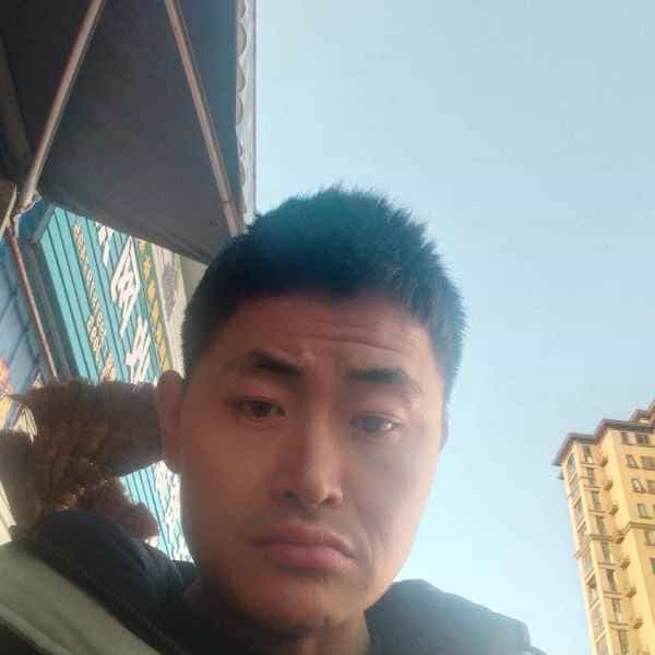 38岁岁湖北单身帅哥 - 烟台吉缘网