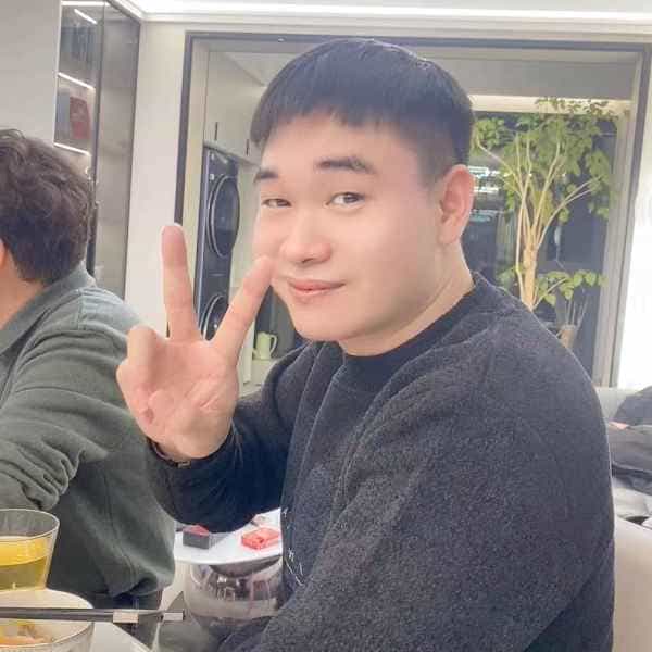 32岁岁浙江单身帅哥 - 烟台吉缘网