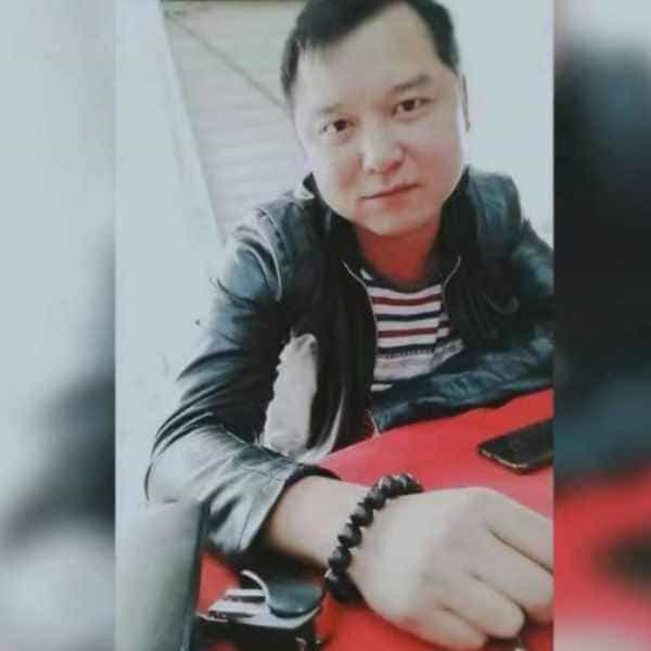 40岁岁湖南单身帅哥 - 烟台吉缘网