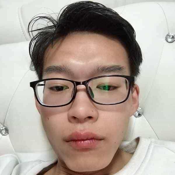 23岁岁河南单身帅哥 - 烟台吉缘网