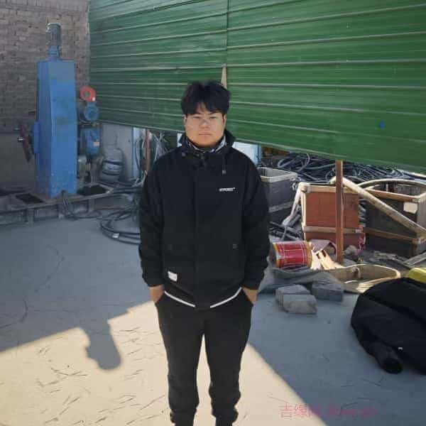 33岁岁河北单身帅哥 - 烟台吉缘网