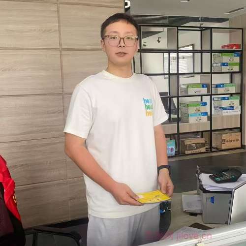 30岁岁江苏单身帅哥 - 烟台吉缘网